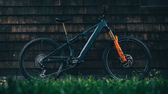 STEREO HYBRID ONE77 HPC