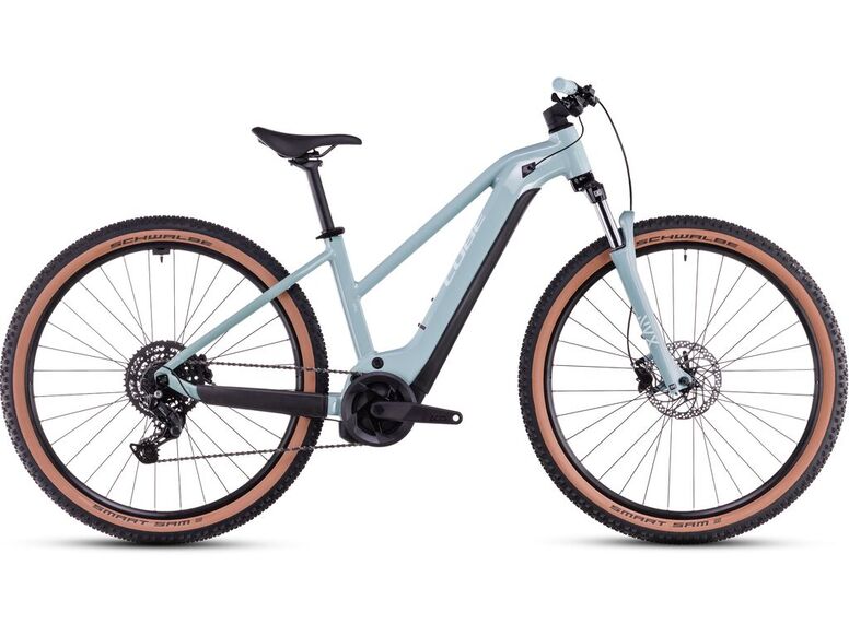 Elektrokolo Cube Reaction Hybrid PERFORMANCE Trapeze 27,5 625 skylightblue´n´white 2025