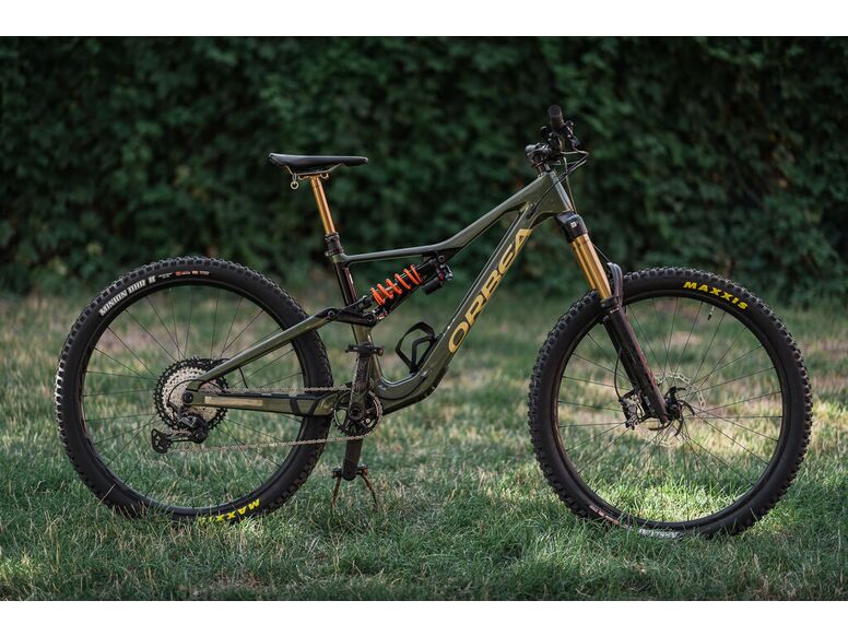 Celoodpružené kolo ORBEA RALLON M-TEAM MyO