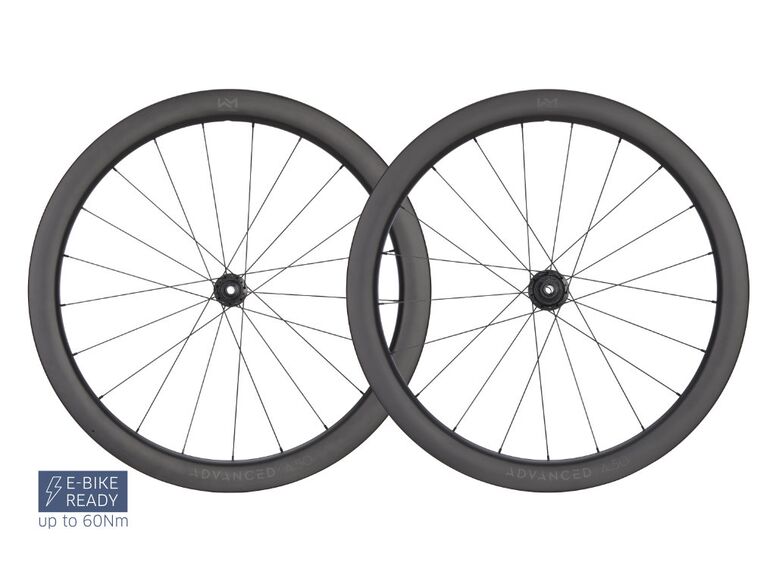 Silniční karbonová kola NEWMEN Advanced A.50 Fade