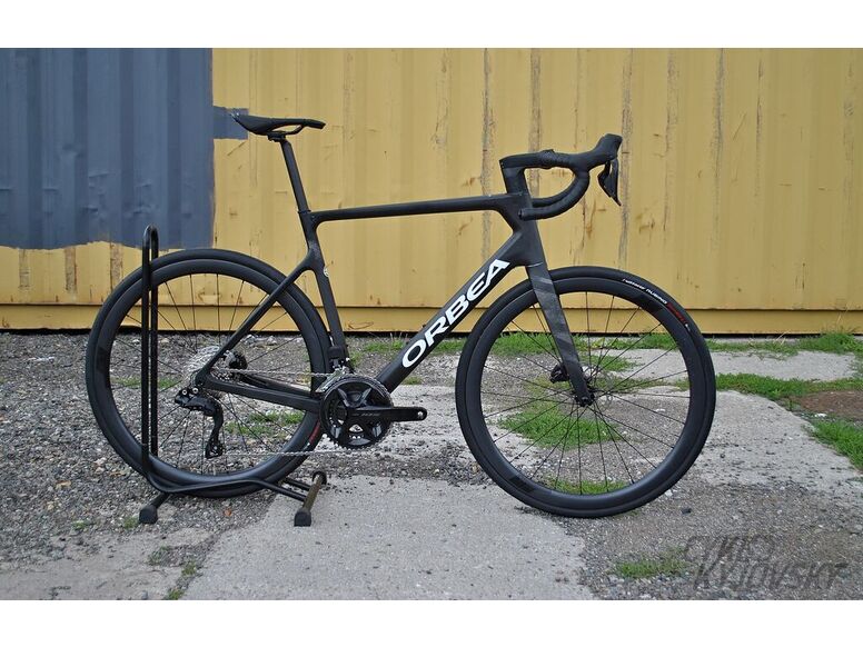 Silniční kolo ORBEA ORCA M30iTEAM Custom + VISION 40 SC DISC CARBON 2023