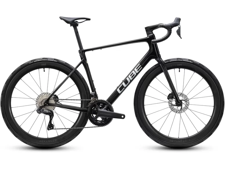 Silniční kolo Cube ATTAIN C:62 SLT carbon´n´white 2027