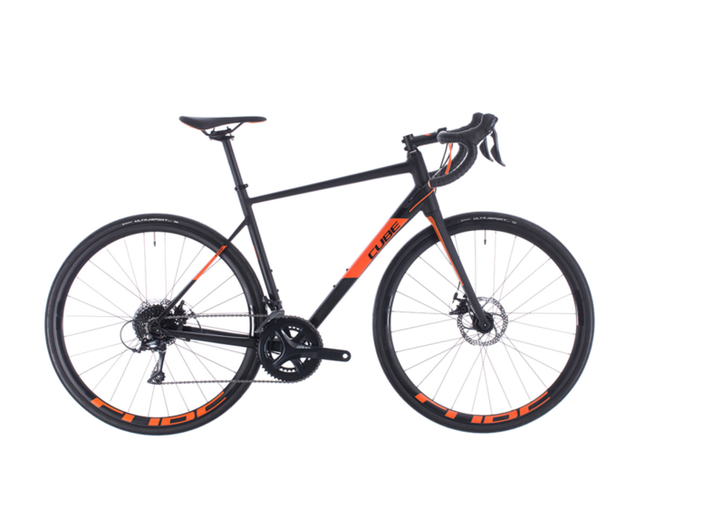 Silniční kolo CUBE ATTAIN PRO 2020