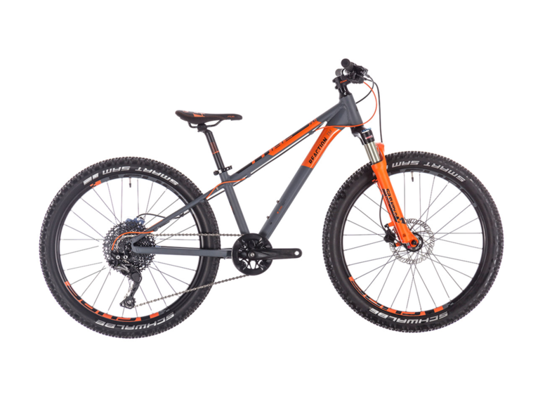 Dětské kolo CUBE REACTION 240 TM 2020 Black´n´orange