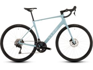 Silniční kolo Cube ATTAIN C:62 Race skylightblue´n´cyan 2026