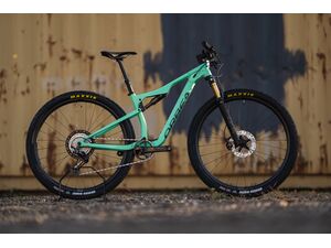 Celoodpružené kolo ORBEA OIZ M-PRO MyO 2022