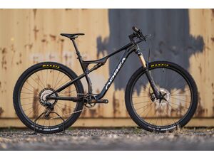 Celoodpružené kolo ORBEA OIZ M-PRO TR Custom Black 2022