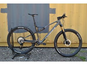 Celoodpružené kolo ORBEA OIZ M-PRO Custom 2023