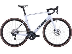 Silniční kolo Cube Agree C:62 flashwhite´n´carbon 2022